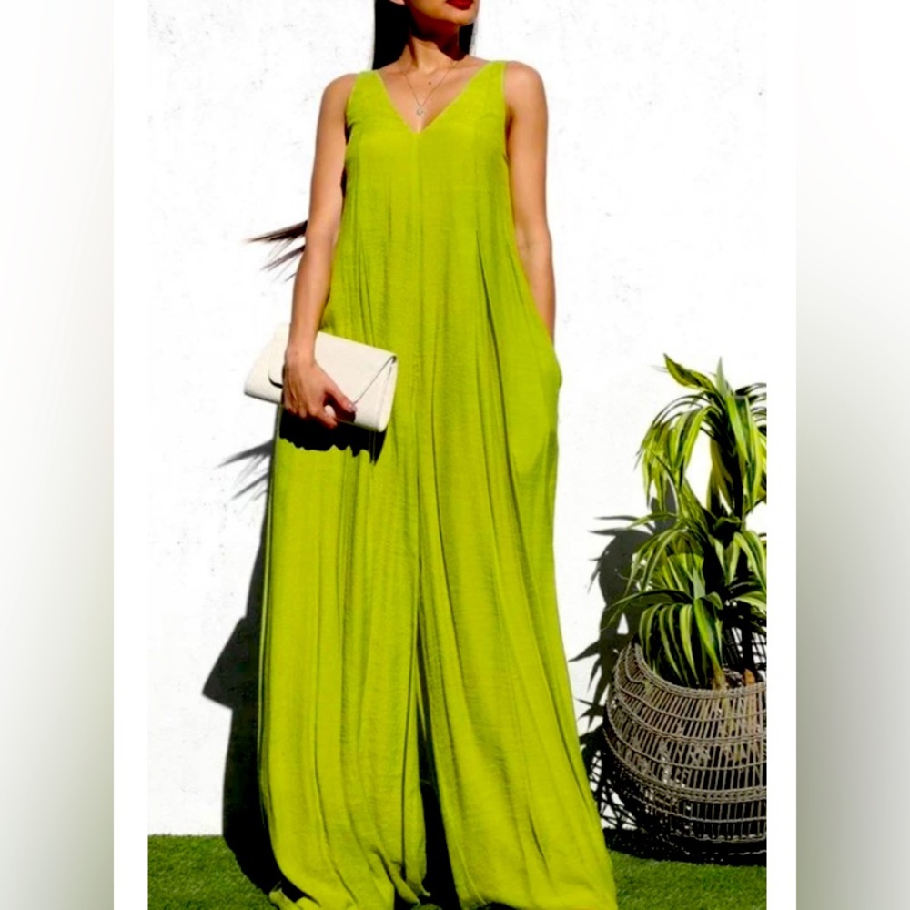 Jumpsuit - Picture 2 of 9